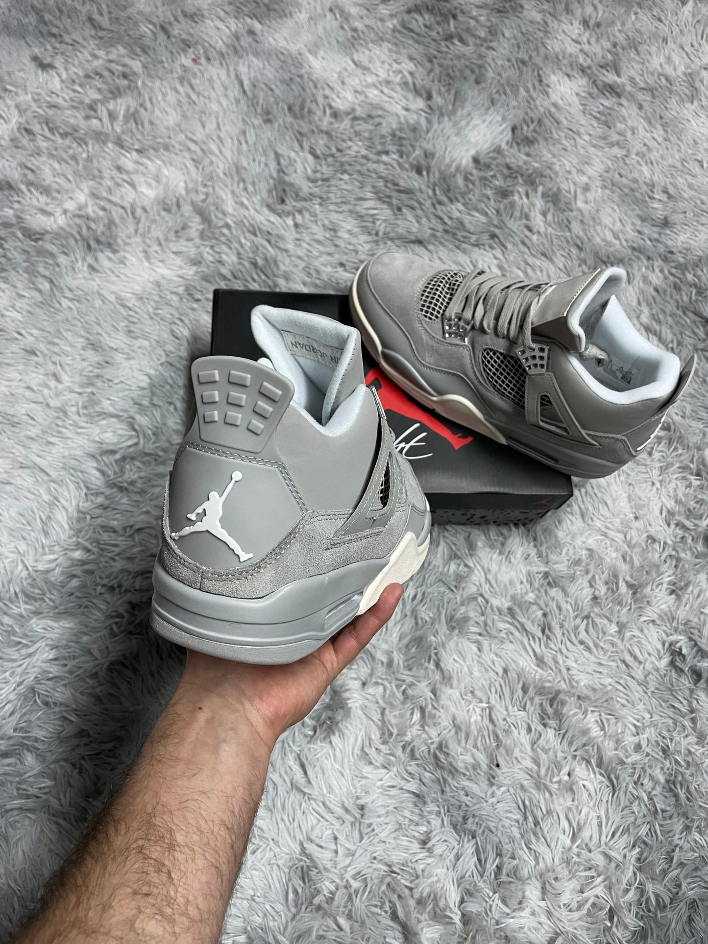 Jordan Retro 4 Gris