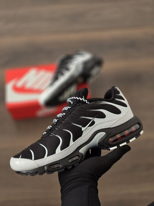 Nike TN Blanco Cordones Oreo