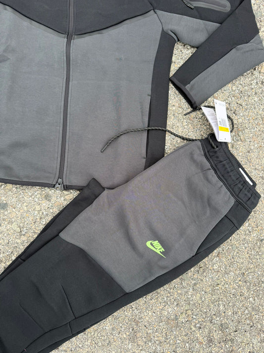 Chandal Nike Tech Retro Negro Gris