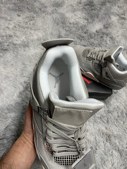 Jordan Retro 4 Gris