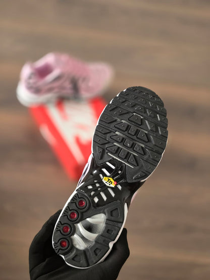 Nike TN Rosa Lineas Negras