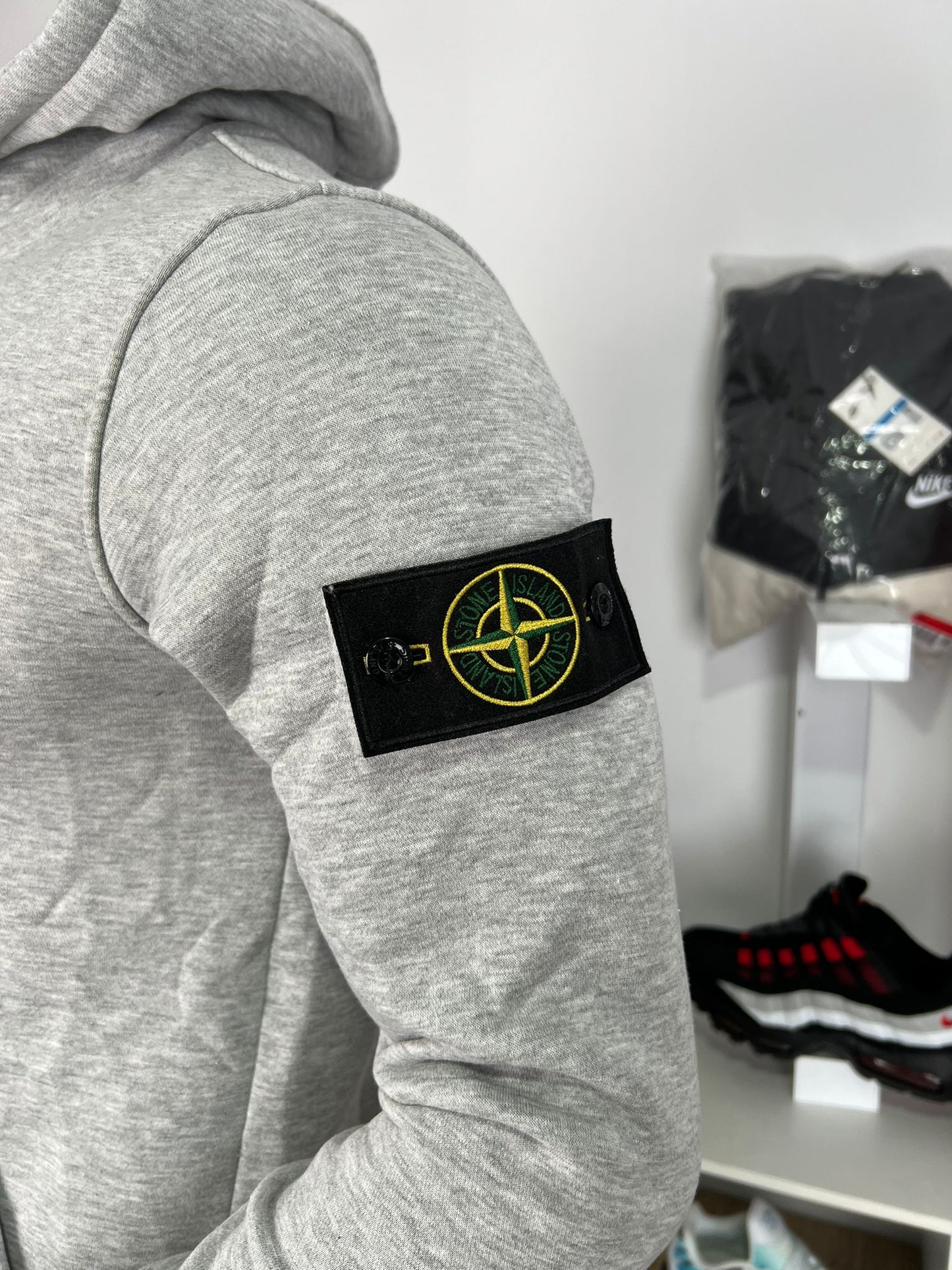 Chandal Stone Island Gris Logo