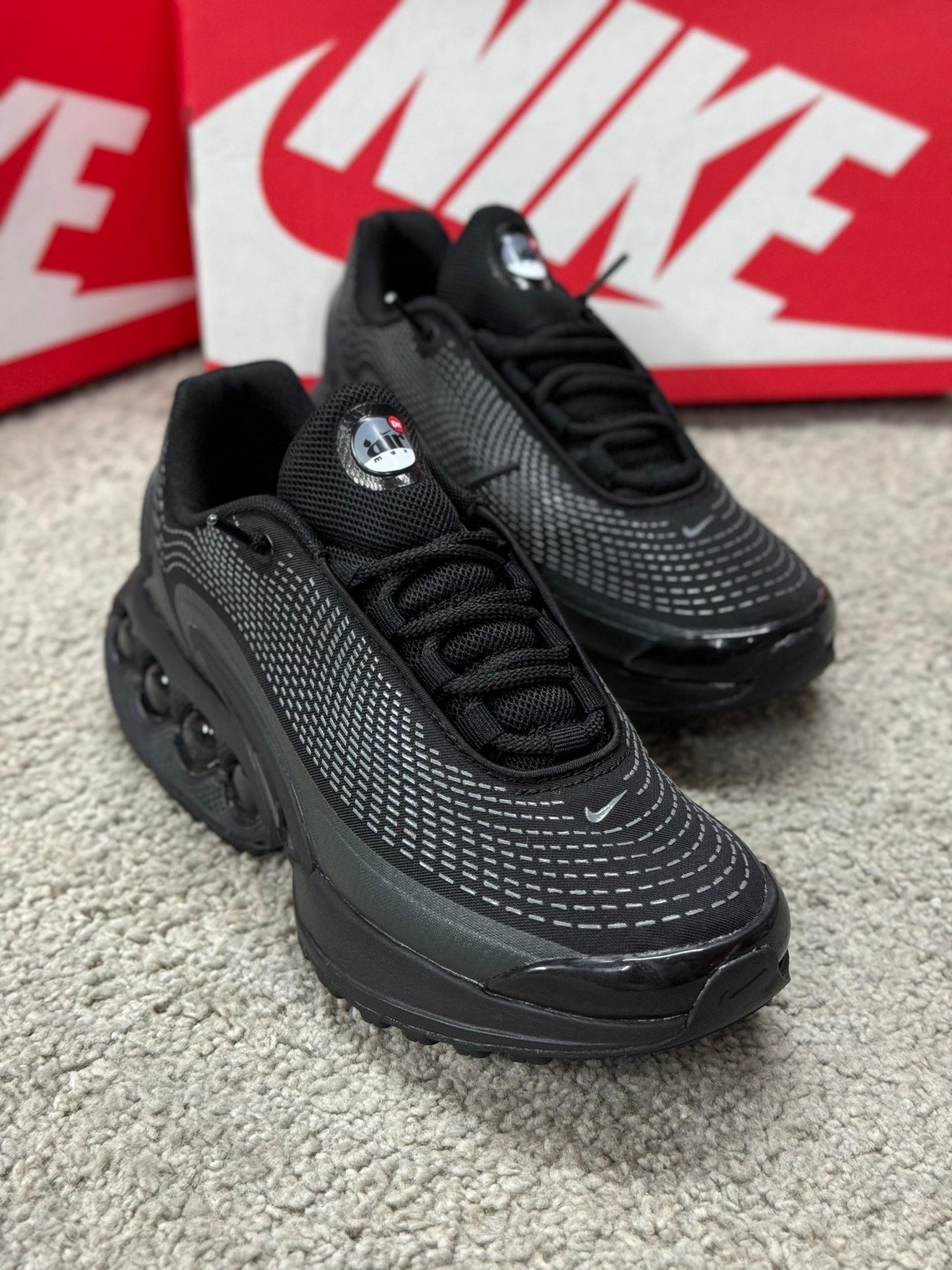 Nike Air Max DN Negro