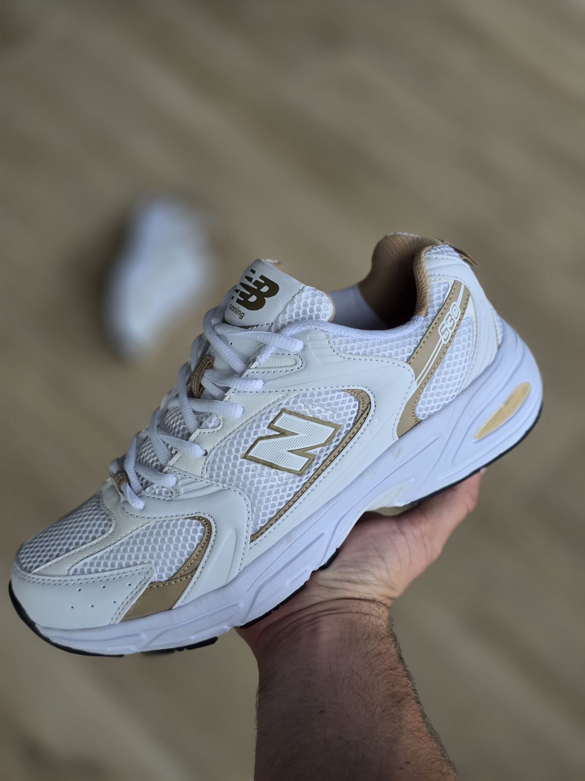 New Balance 530 Blanco Oro