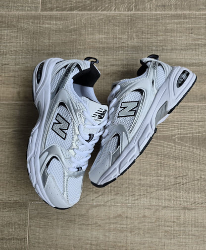 New Balance 530 Blanco Negro