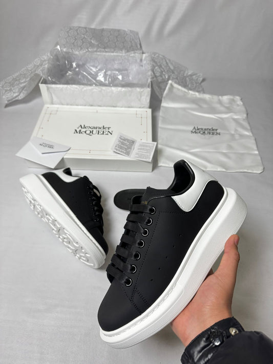 Alexander Mcqueen Negro Talon Blanco