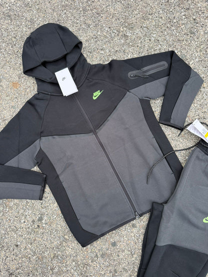 Chandal Nike Tech Retro Negro Gris