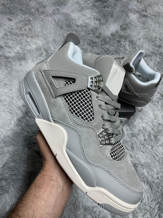 Jordan Retro 4 Gris